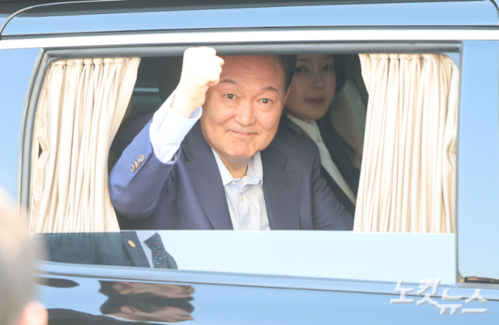 [CBS]대통령 연금 못 받는 尹, 공무원 연금 받을 수 있다?